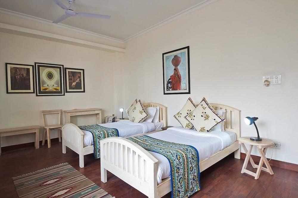 Bed and Breakfast Colonel'S Retreat At The Airport Nowe Delhi Zewnętrze zdjęcie