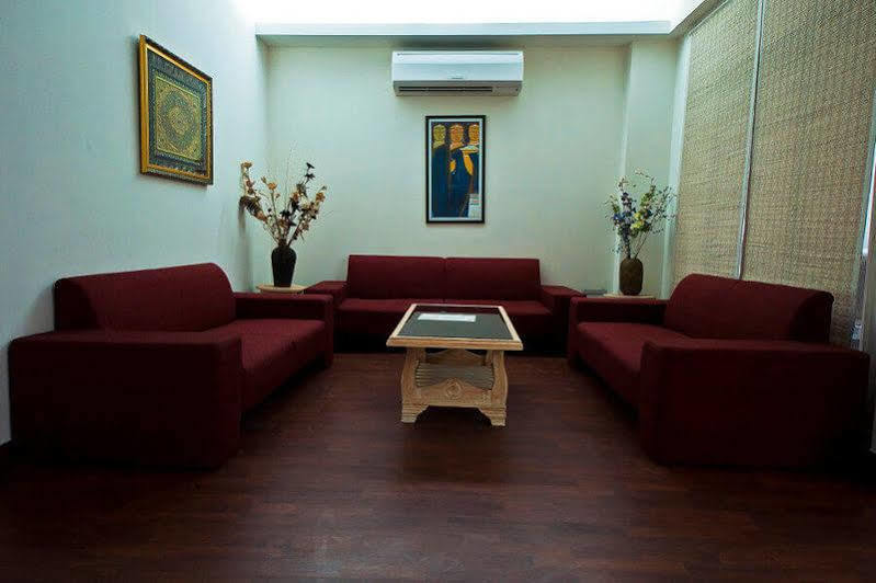 Bed and Breakfast Colonel'S Retreat At The Airport Nowe Delhi Zewnętrze zdjęcie
